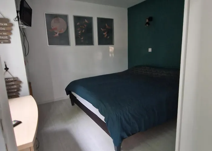 Ferienhaus Charmante Maisonnette Néris-les-Bains